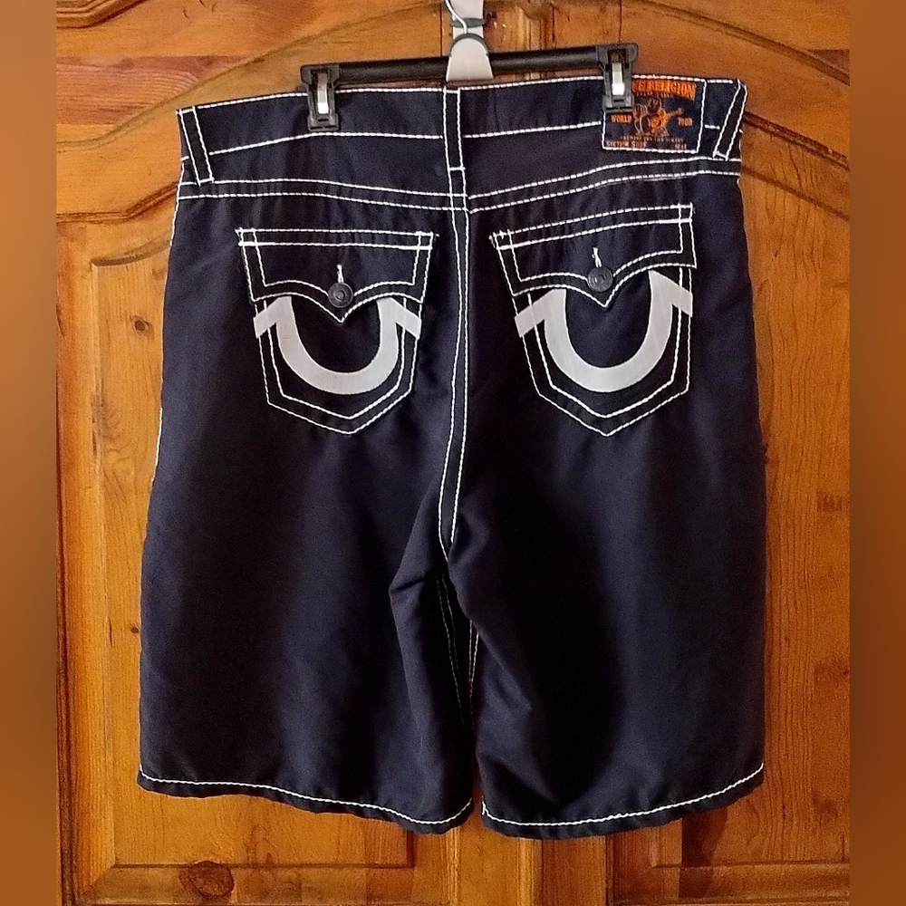 True Religion Board Shorts Men's Size 42 Navy and White